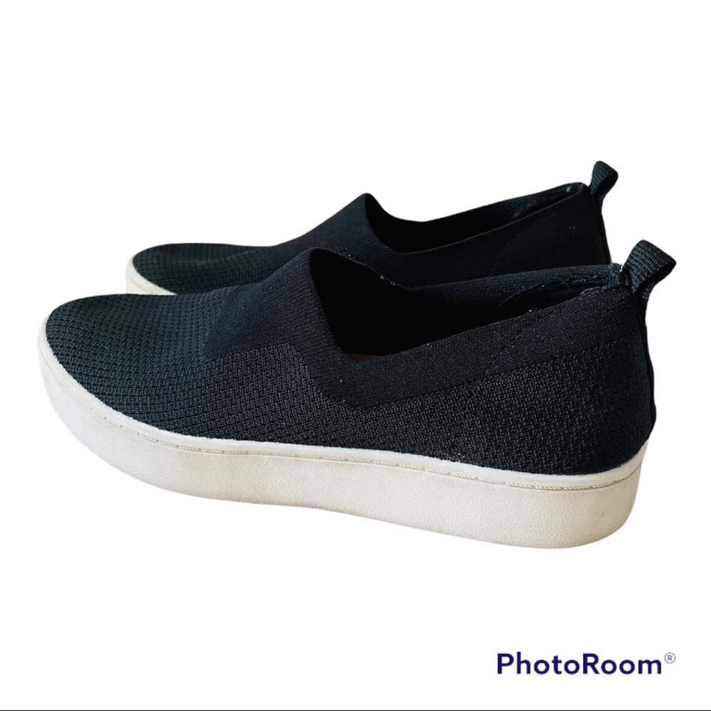 Dolce Vita Shyanne Slip-On Black Fabric Sneakers 8 1/2